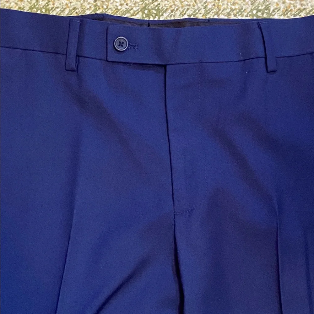 NWT Egara Men’s Navy 2 Piece Suit 40R 34W Classic Fit Unhemmed